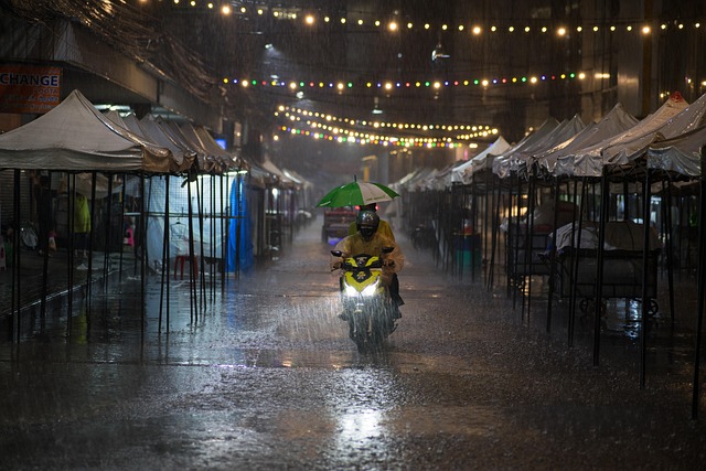① タイでバイクのノーヘル運転、罰金2,000バーツに【2025年6月】