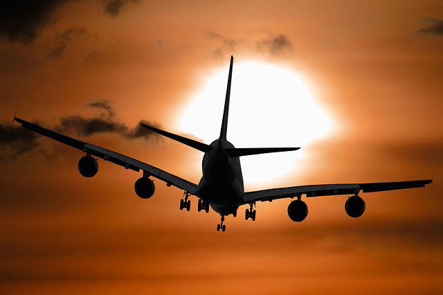 ③ まとめ：パスポート申請料の値下げも、出国税の値上げで海外旅行が負担増に