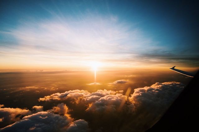 ③ まとめ：海外の航空会社は、すでに燃油代で価格は急騰。JAL・ANAは5月までに購入を